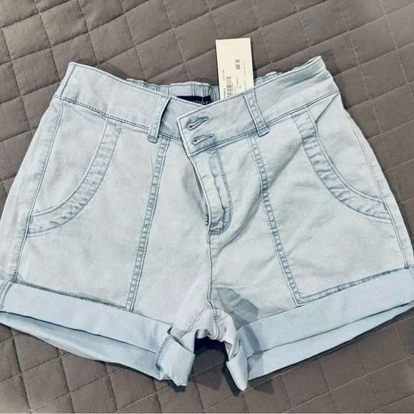 Sanctuary Renegade Short in Hybrid Twill - Picture 3 of 4